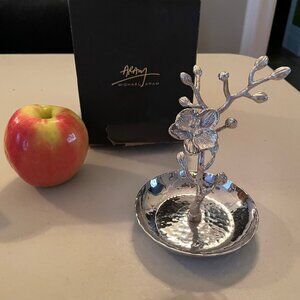 White Orchid Ring Catch - Michael Aram